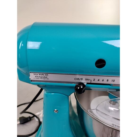 KitchenAid Artisan 5 Qt Tilt Head Mixer 325 Watt 10 Speed - Picture 3 of 11